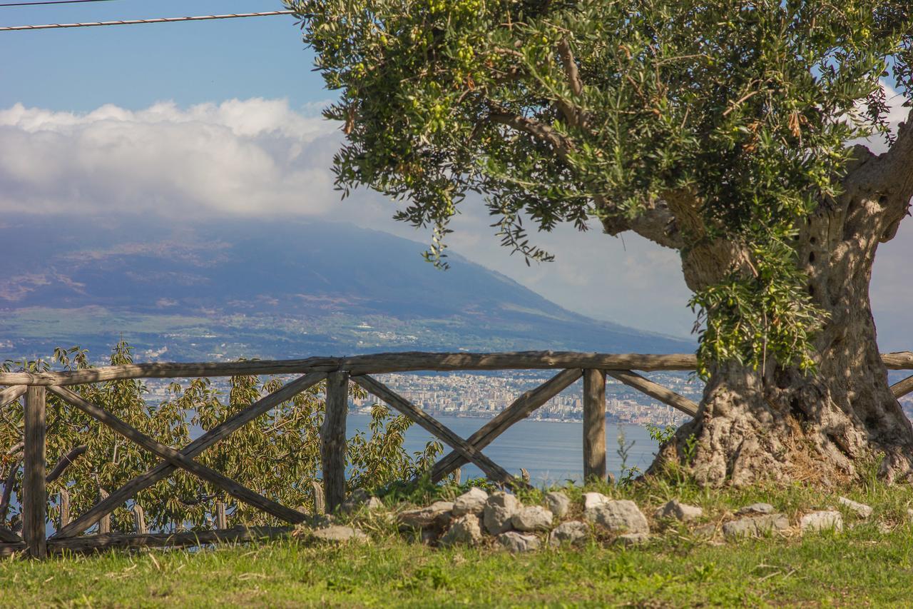 L'Antica Pigna Chateau Vico Equense Bagian luar foto